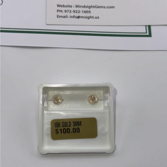 10K Solid Gold Earrings | Free Appraisal | 2mm Gold Kids Studs | VVS Swarowski - Picture 5 of 5